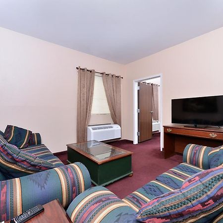Americas Best Value Inn Somerville Texas Стая снимка