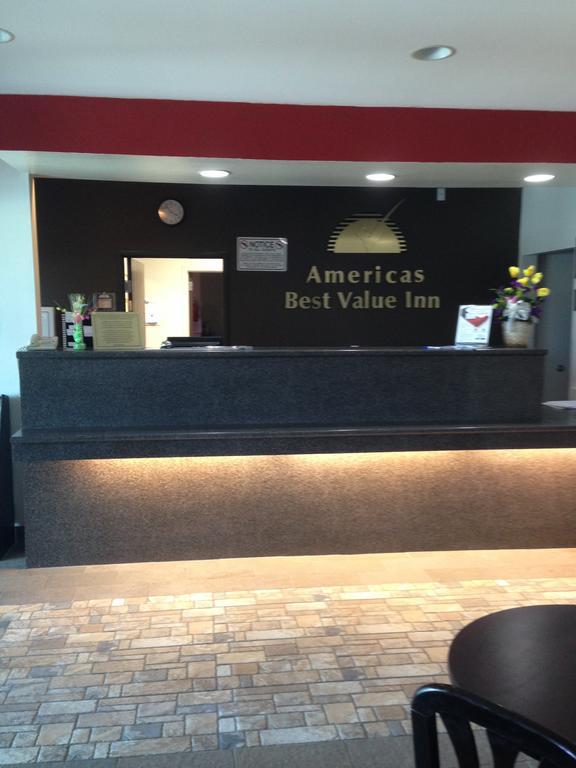 Americas Best Value Inn Somerville Texas Екстериор снимка
