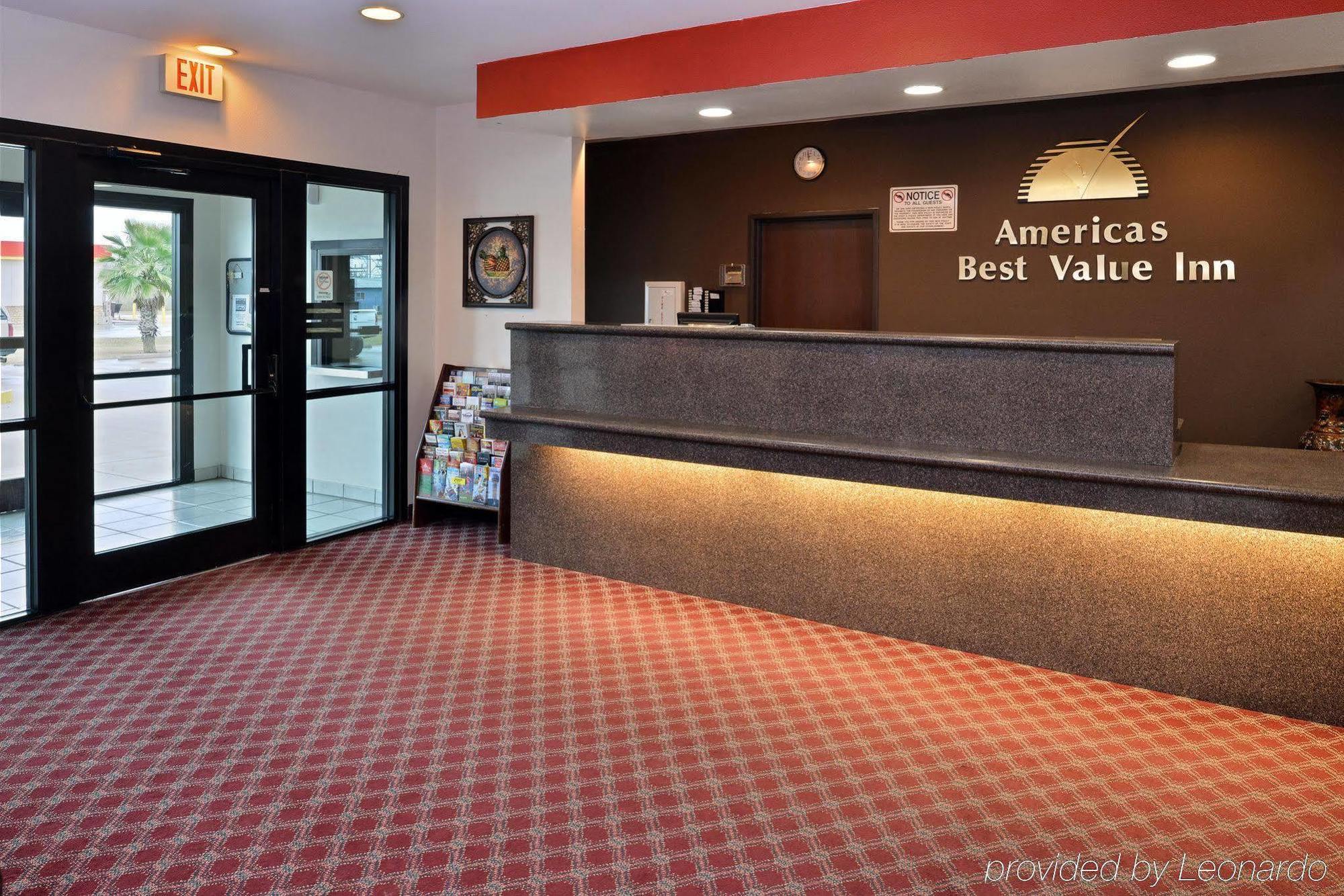 Americas Best Value Inn Somerville Texas Екстериор снимка