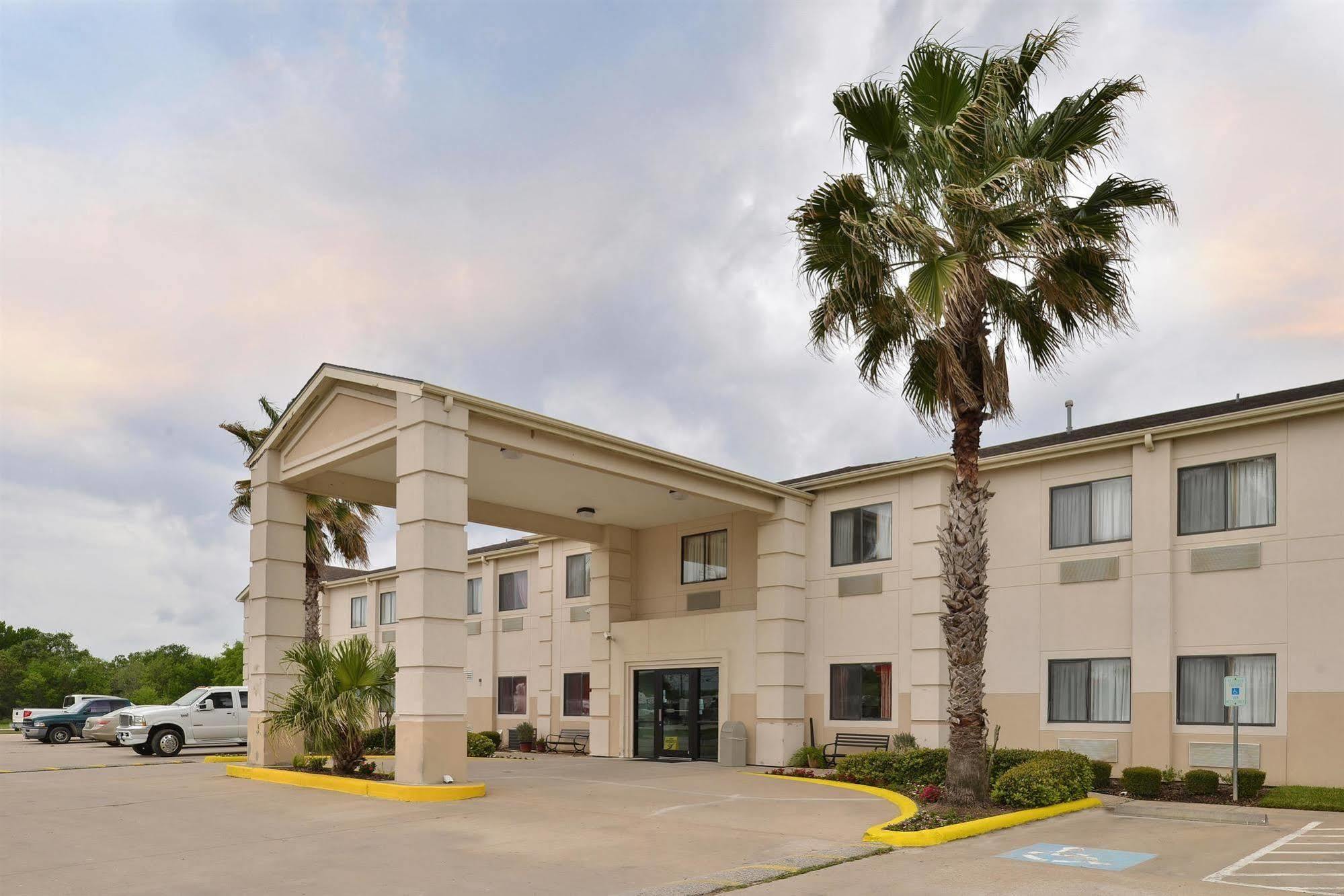 Americas Best Value Inn Somerville Texas Екстериор снимка