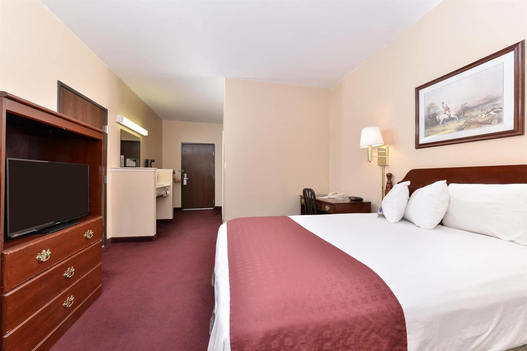 Americas Best Value Inn Somerville Texas Екстериор снимка