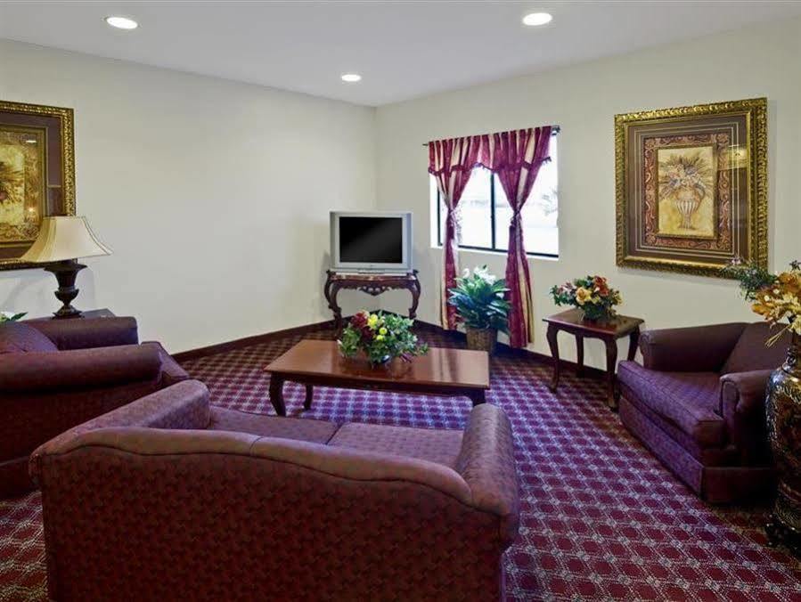 Americas Best Value Inn Somerville Texas Екстериор снимка