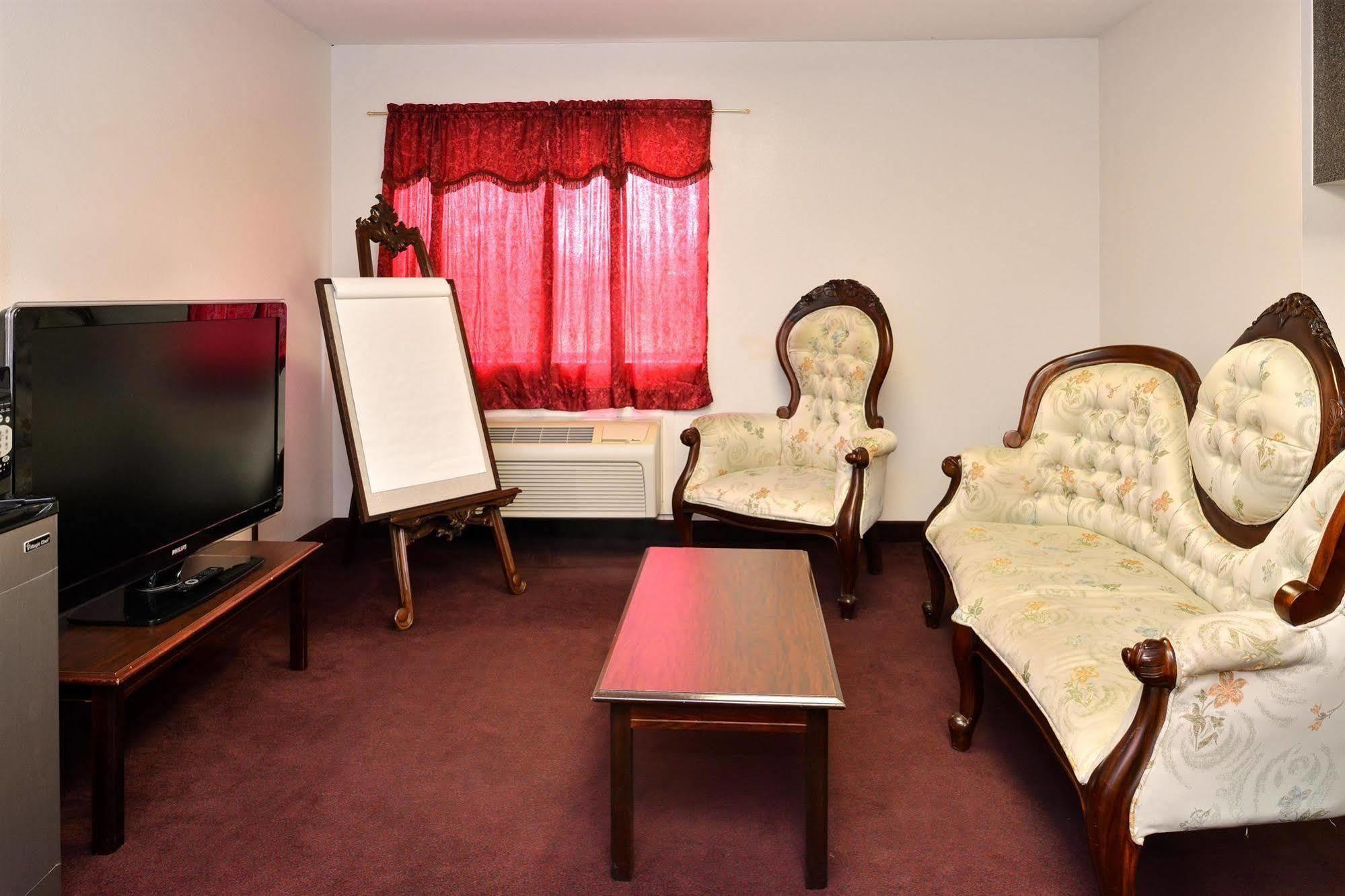 Americas Best Value Inn Somerville Texas Екстериор снимка